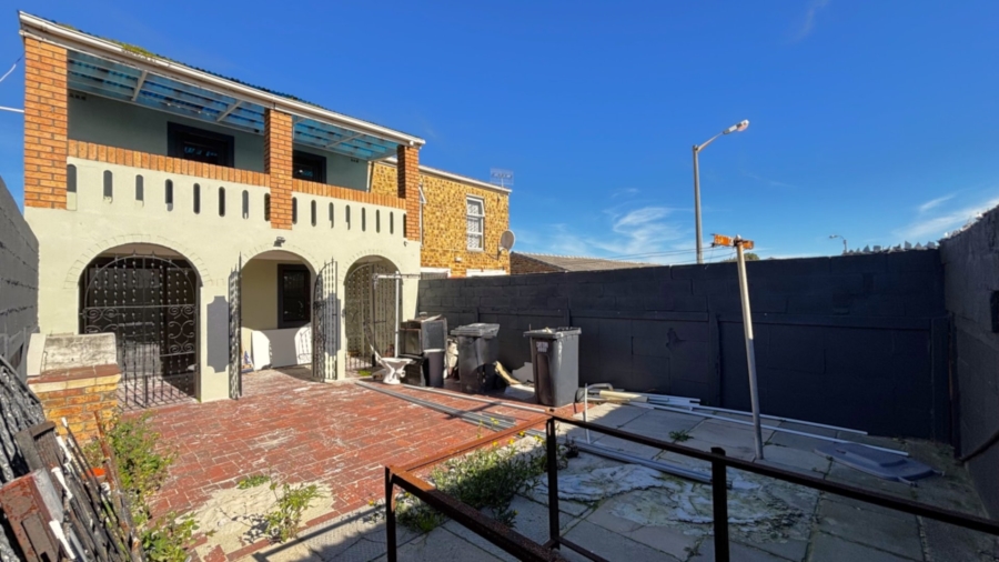  Bedroom Property for Sale in Westridge Western Cape